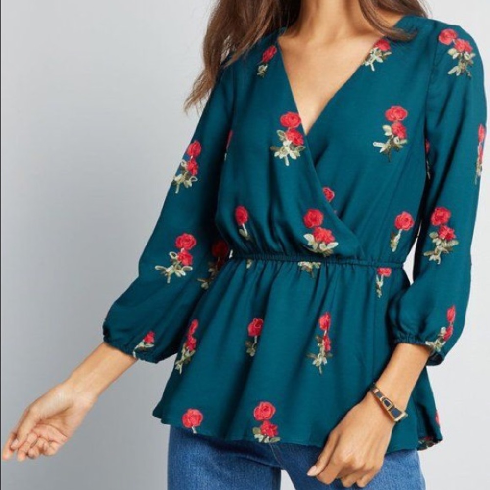 ModCloth Blue & Red Embroidered Floral Faux Wrap Peplum Blouse Top M